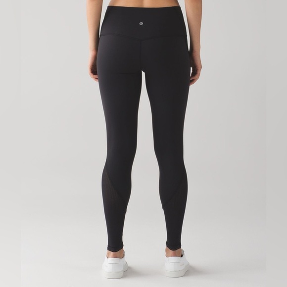 Lululemon Deep Breath Tight Size 4 Black Full-On Luon Mesh Panel High-Rise Yoga - Picture 1 of 9